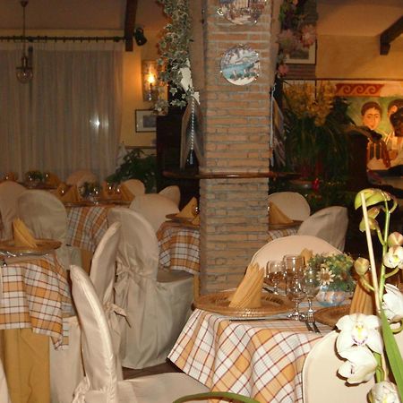 Hotel Lento Melito di Napoli エクステリア 写真