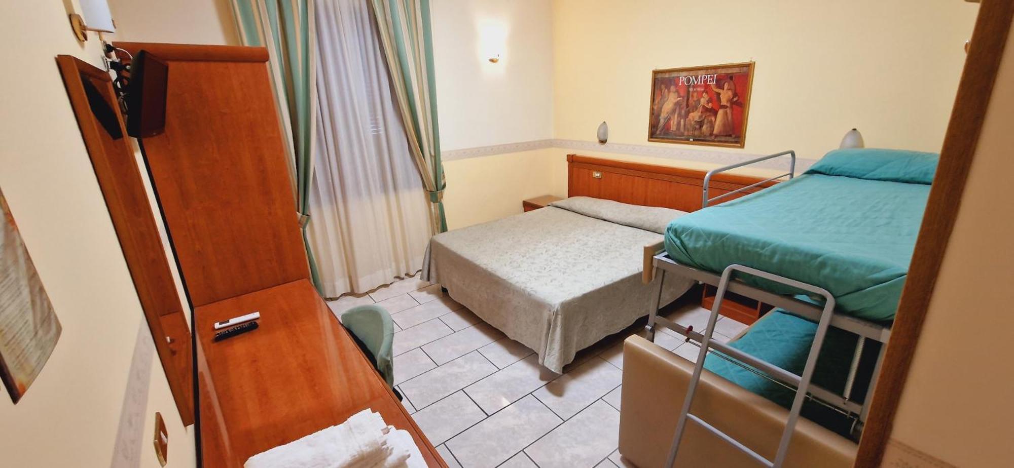 Hotel Lento Melito di Napoli エクステリア 写真