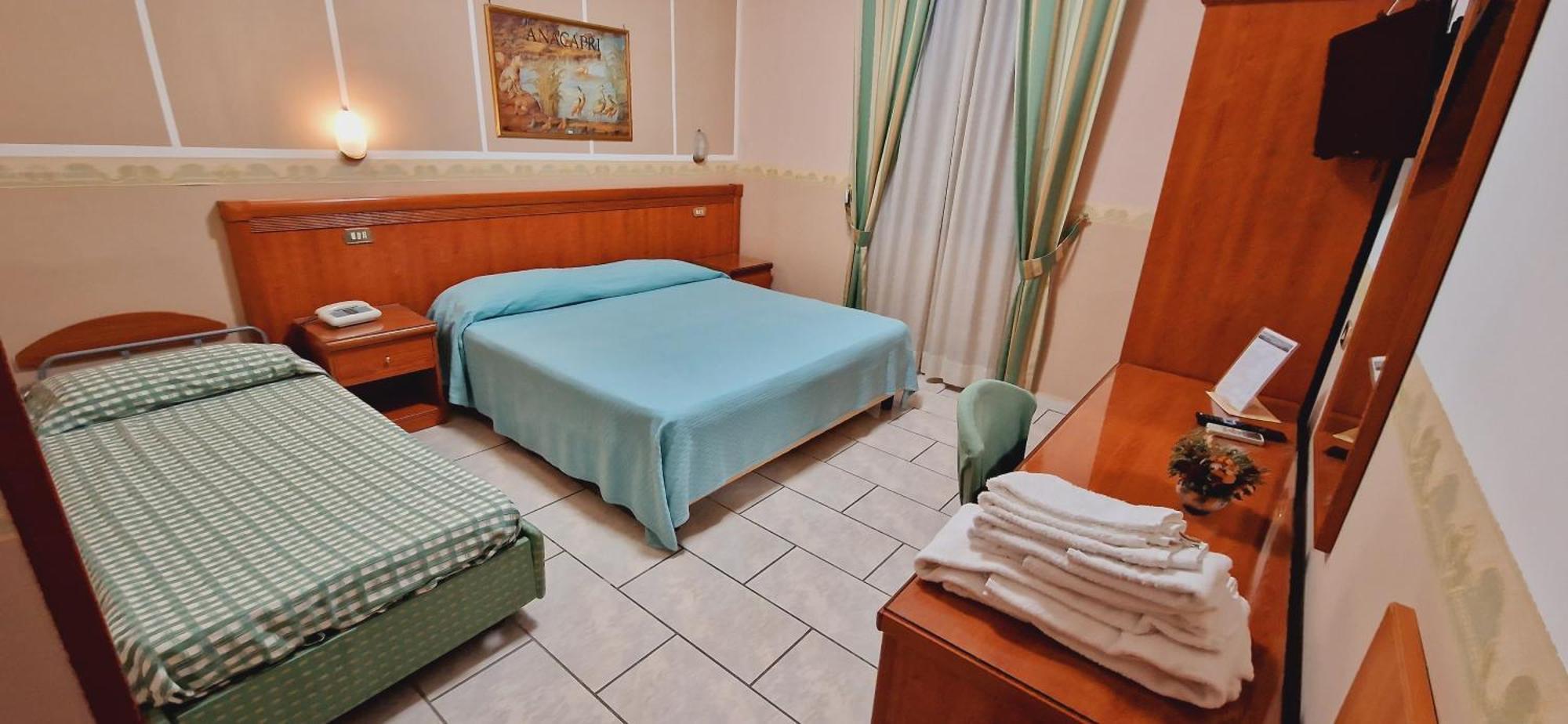 Hotel Lento Melito di Napoli エクステリア 写真