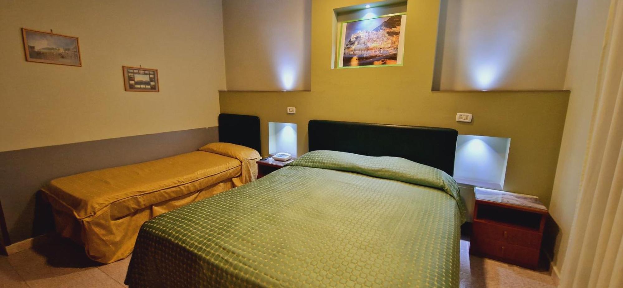 Hotel Lento Melito di Napoli エクステリア 写真