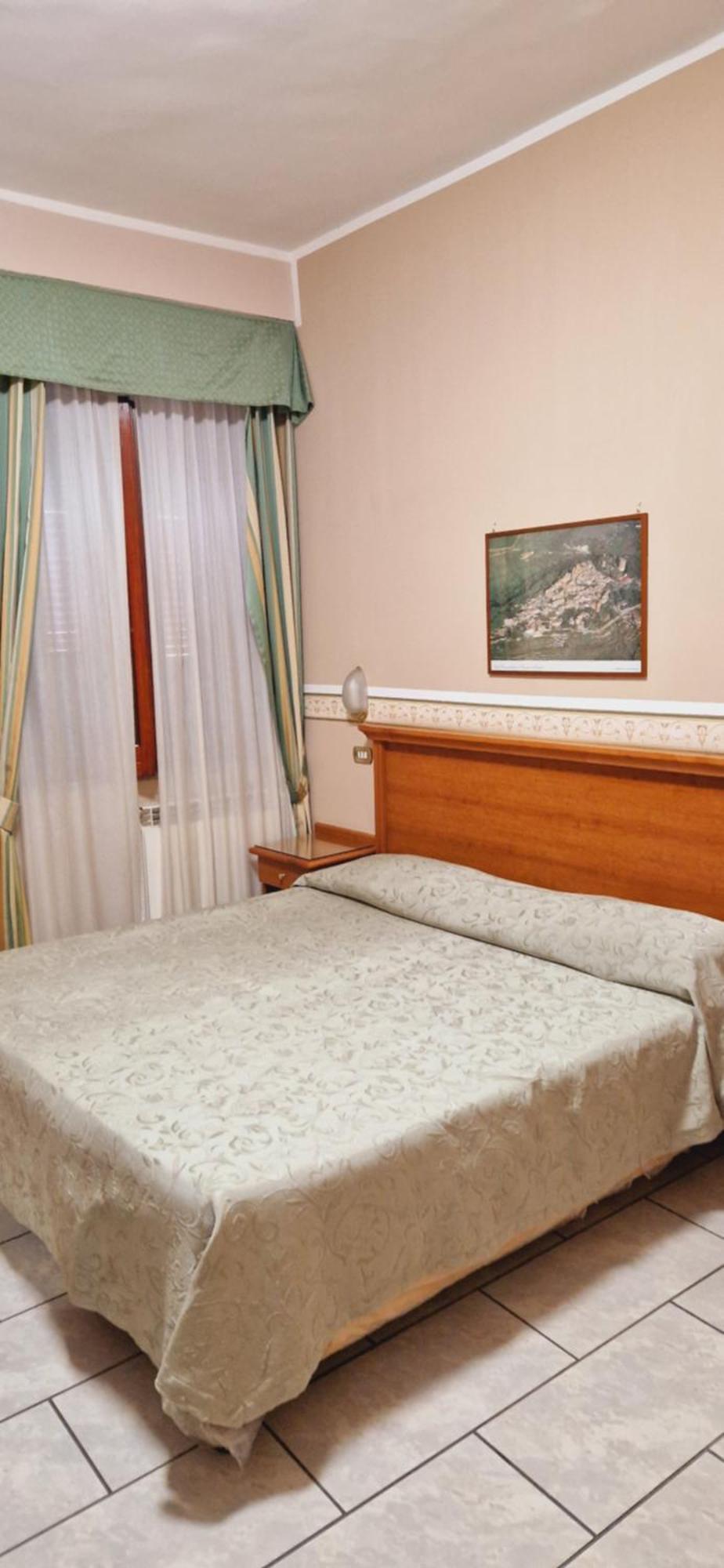 Hotel Lento Melito di Napoli エクステリア 写真
